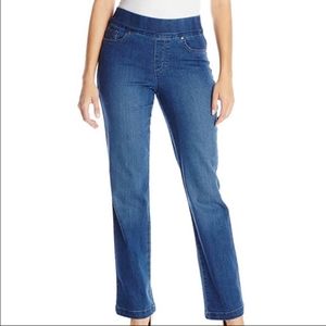 Gloria Vanderbilt High Waisted Straight LegJeans